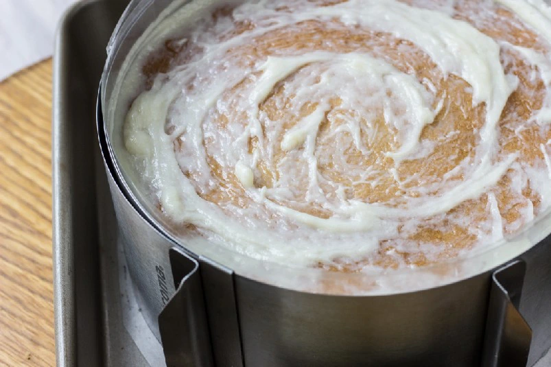 Легкий и классический рецепт медовика в домашних условиях