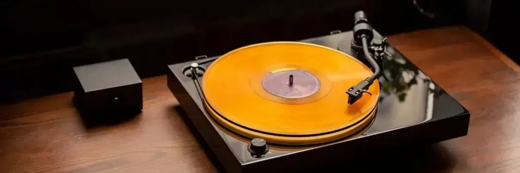 Как выбрать первый виниловый проигрыватель: советы для новичков